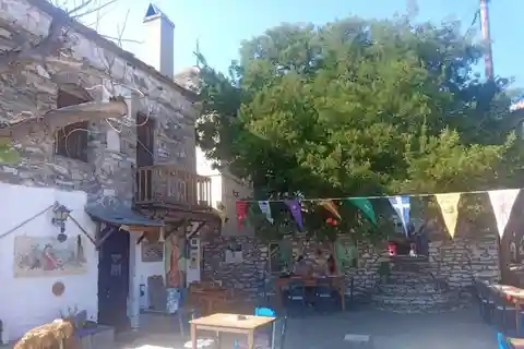 Tour durch alte Dörfer in Thassos mit Mittagessen in einer Taverne