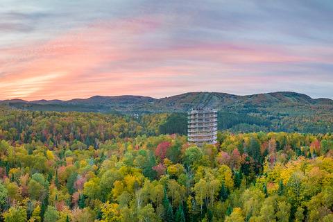 Mont-Tremblant: Laurentians Treetop Observatory och promenadMont-Tremblant: Laurentians trädtoppsobservatorium och promenad