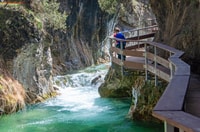 Jaén, Sierras de Cazorla, Segura, & Las Villas Hiking Tour - Housity