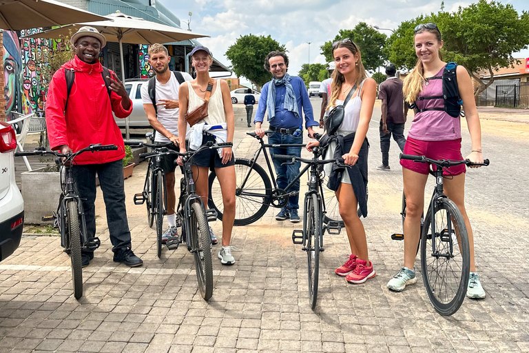 Soweto: Guided Bicycle Tour with Lunch