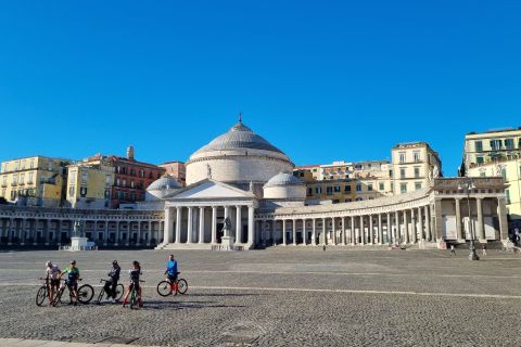 Napoli: tour guidato a piedi dei monumenti della città