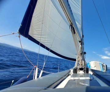 Mykonos: South Beaches Sailing Tour with Lunch and Transfers