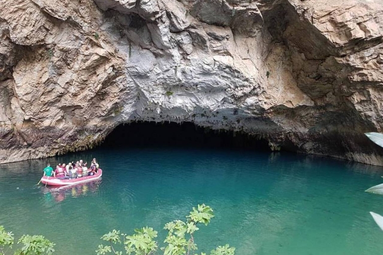 Lado: Cueva de Altinbesik y pueblo de OrmanaTour grupal compartido