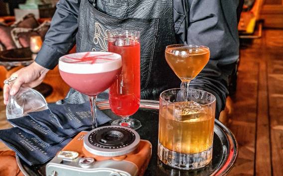 Amsterdam: Nachtclub-Pass mit Cocktails in der Bar TwentySeven