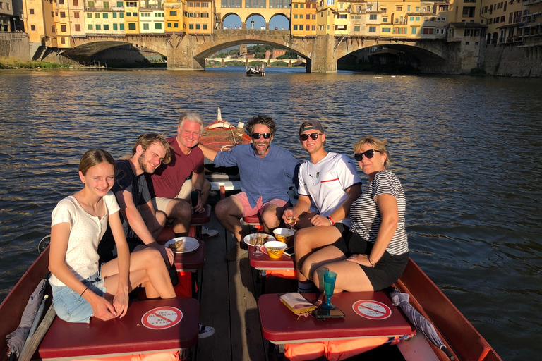 Florence: Private Boat Tour with Wine