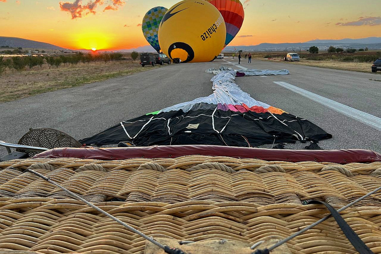 From Athens: Hot-Air Balloon Flight Experience near Thebes