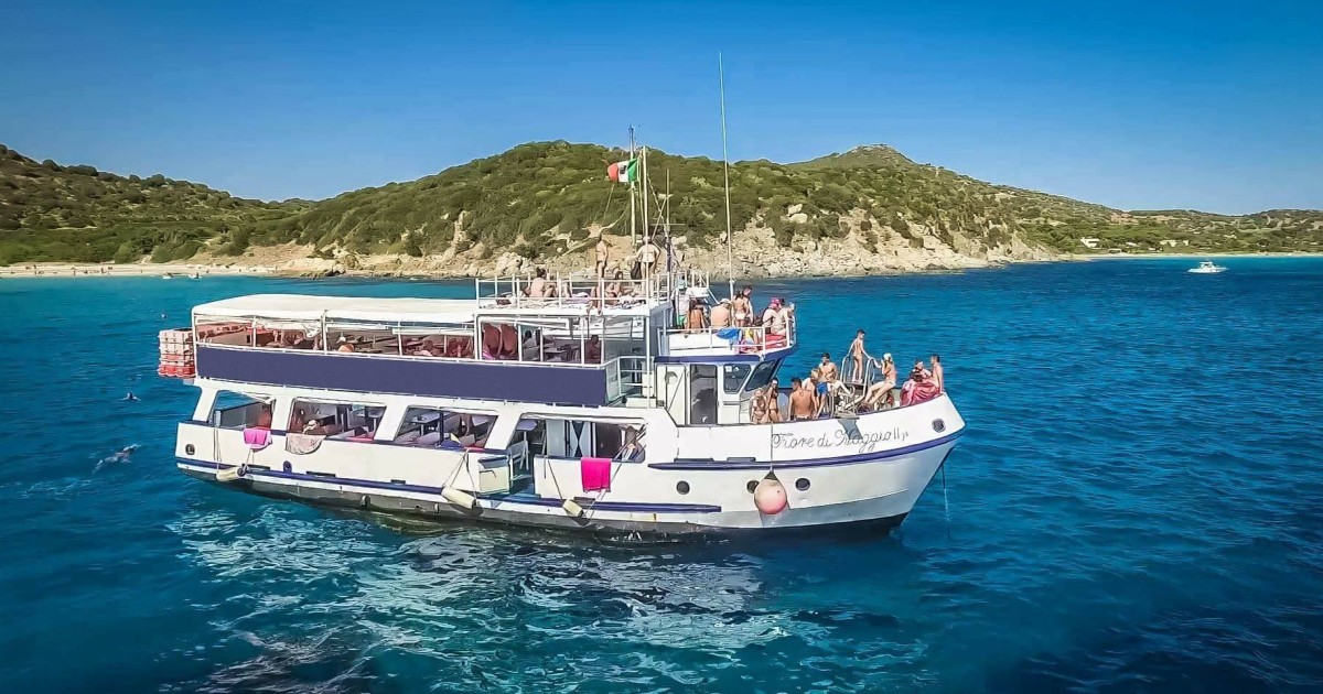 boat tour villasimius