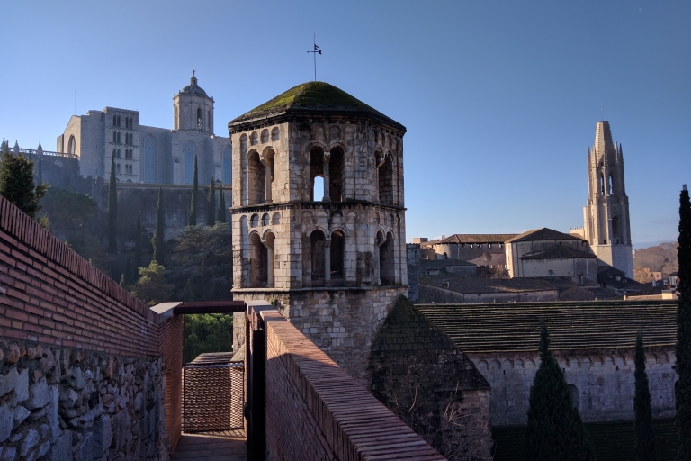 Gérone : Histoire et monuments - Visite guidée à pied en petit groupeVisite guidée en espagnol
