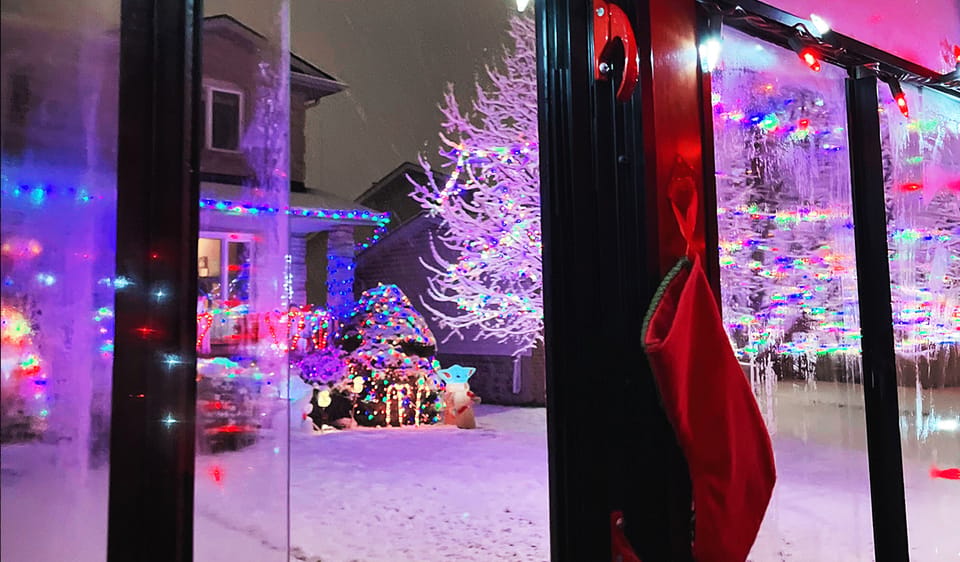 Kingston Christmas Light Trolley Tour GetYourGuide