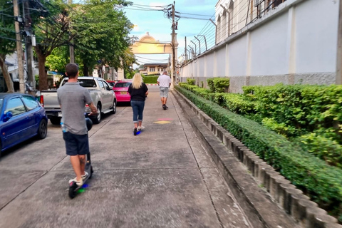 Bangkok: Lo más destacado de la ciudad en Scooter EléctricoClásico de Bangkok de Escooter FunRide