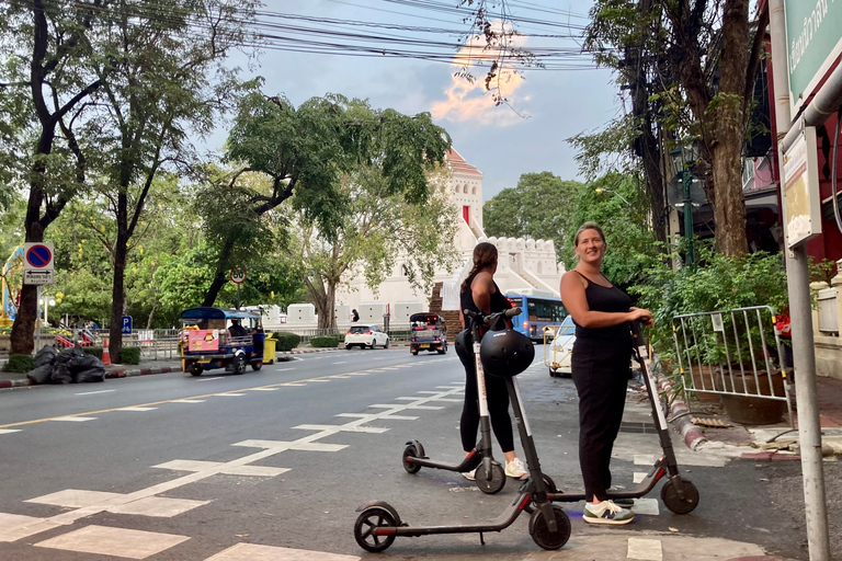 Bangkok: Stadt-Highlights Elektro-Roller-TourBangkok Classic von Escooter FunRide