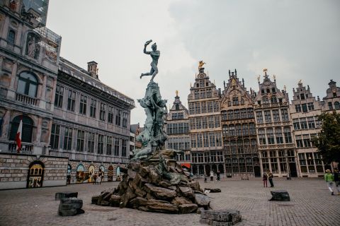 Anversa: Sherlock Holmes gioco di città per smartphone autoguidato