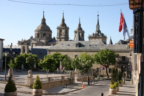 Vanuit Madrid: privétour Escorial-klooster en valleiEscorial-klooster en privétour Valley of the Fallen
