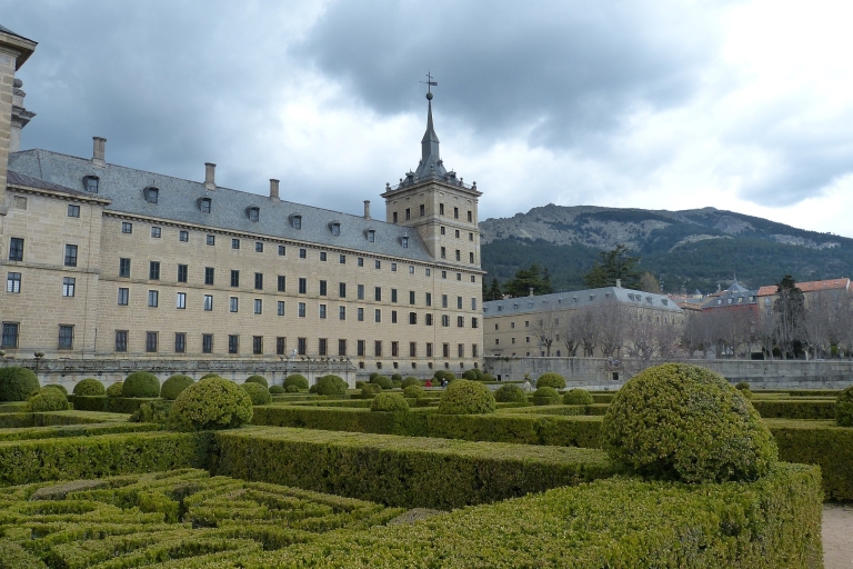 Von Madrid aus: Escorial-Kloster und Tal Privat-TourEscorial-Kloster & Tal der Gefallenen Private Tour