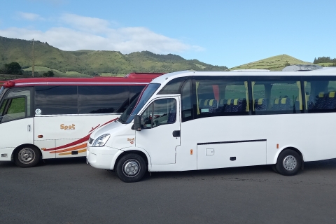 Traslado Aeropuerto Ilha TerceiraTraslado al aeropuerto de Ilha Terceira en minivan