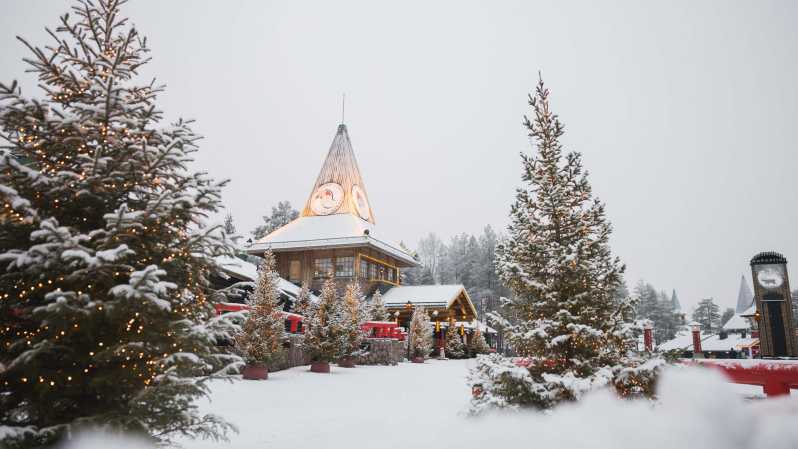 Levi: Day Trip to Santa Claus Village with Lunch