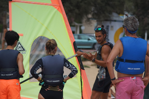 Sant Feliu de Guíxols: cours de planche à voile de 2 heures sur la Costa Brava