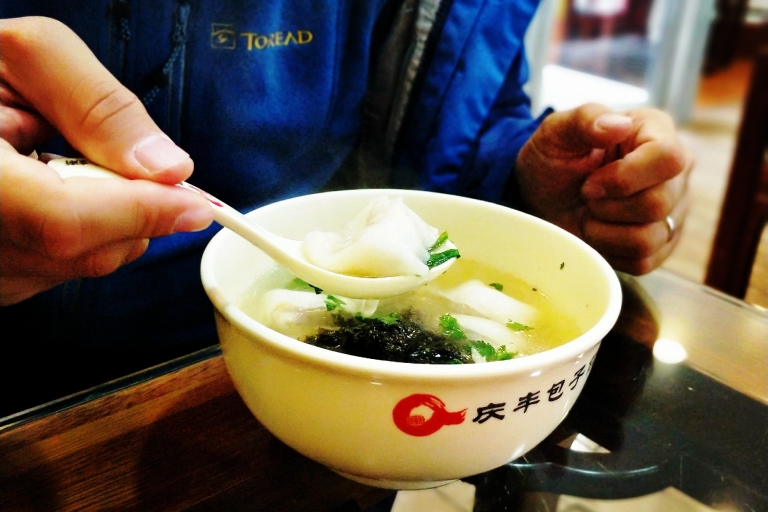 Autentyczne jedzenie i piwo w hutongach Starego Pekinu - prywatna wycieczkaWycieczka z przewodnikiem w języku angielskim