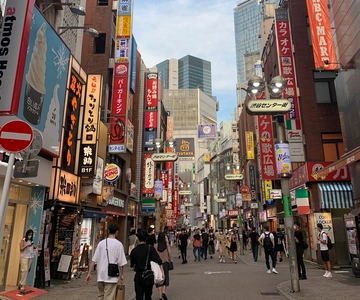 Tokyo: Shibuya Highlights Walking Tour