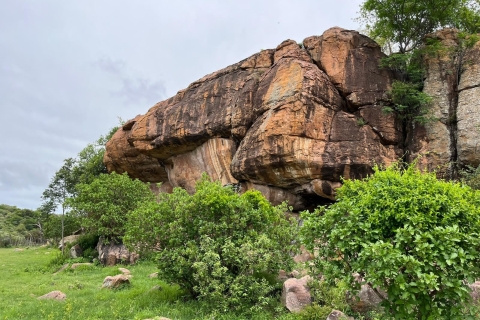Gaborone: Full-day Cultural Tour and Manyana Rock Paintings