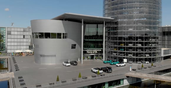 Dresden: Tour durch die Gläserne Manufaktur von VW