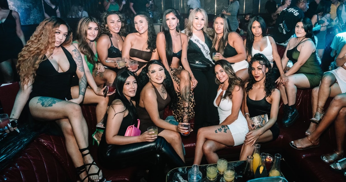 miami-hip-hop-party-bus-open-bar-and-nightclub-tour-getyourguide