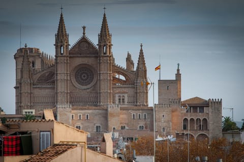 Palma de Mallorca: Sherlock Holmes Smartphone App City Game