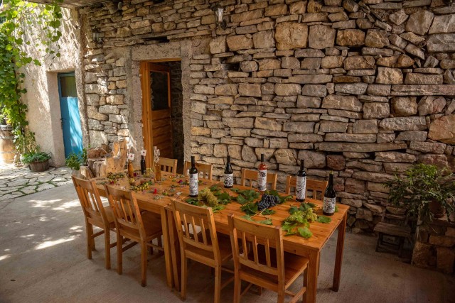 Visit Skradin Wine and Olive Oil Tasting in a family Winery in Krka National Park