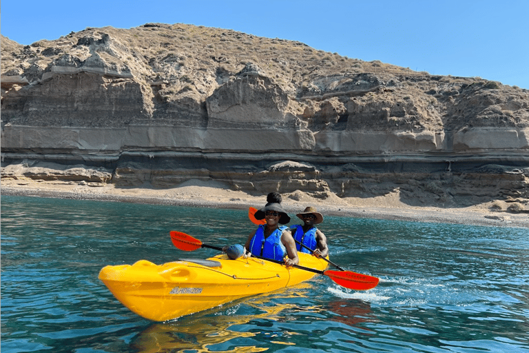 Santorini: Sea Caves Kayak Trip with Snorkeling and Picnic