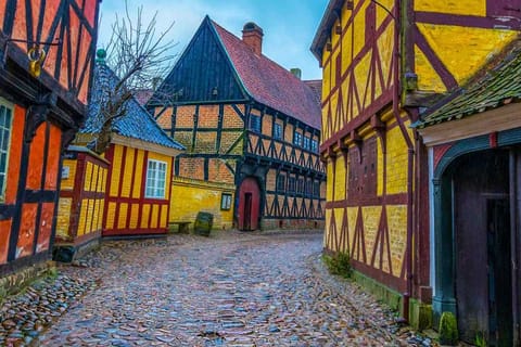 Aarhus: tour audio autoguidato dei punti salienti storici