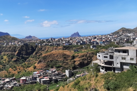 Insel Santiago: Ganztägiges Sightseeing-Erlebnis