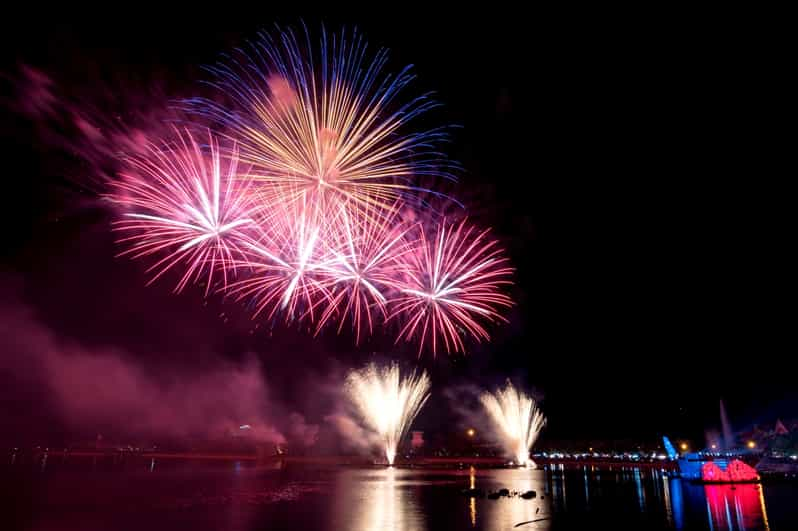 From Honolulu New Year's Eve Fireworks Cruise with Drinks GetYourGuide