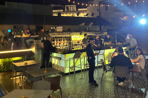 Panama City: esperienza nei bar locali — Notti a Casco ViejoPanama City: esperienza nei bar locali — notti a Casco Viejo