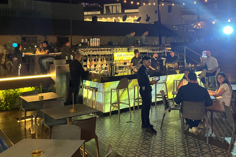 Panama City: esperienza nei bar locali — Notti a Casco ViejoPanama City: esperienza nei bar locali — notti a Casco Viejo