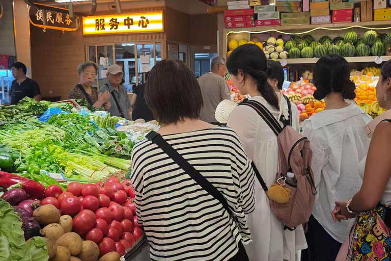 Shanghai: Soup Dumpling Class, Bamboo Weaving & Tea Ceremony