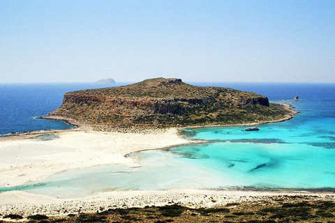 Heraklion: Gramvousa Island Day Trip &amp; Balos BeachDay Trip: Pickup from Heraklion and Ammoudara