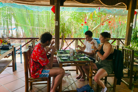 Hoi An Coffee Tasting and Old Town Discovering Tour