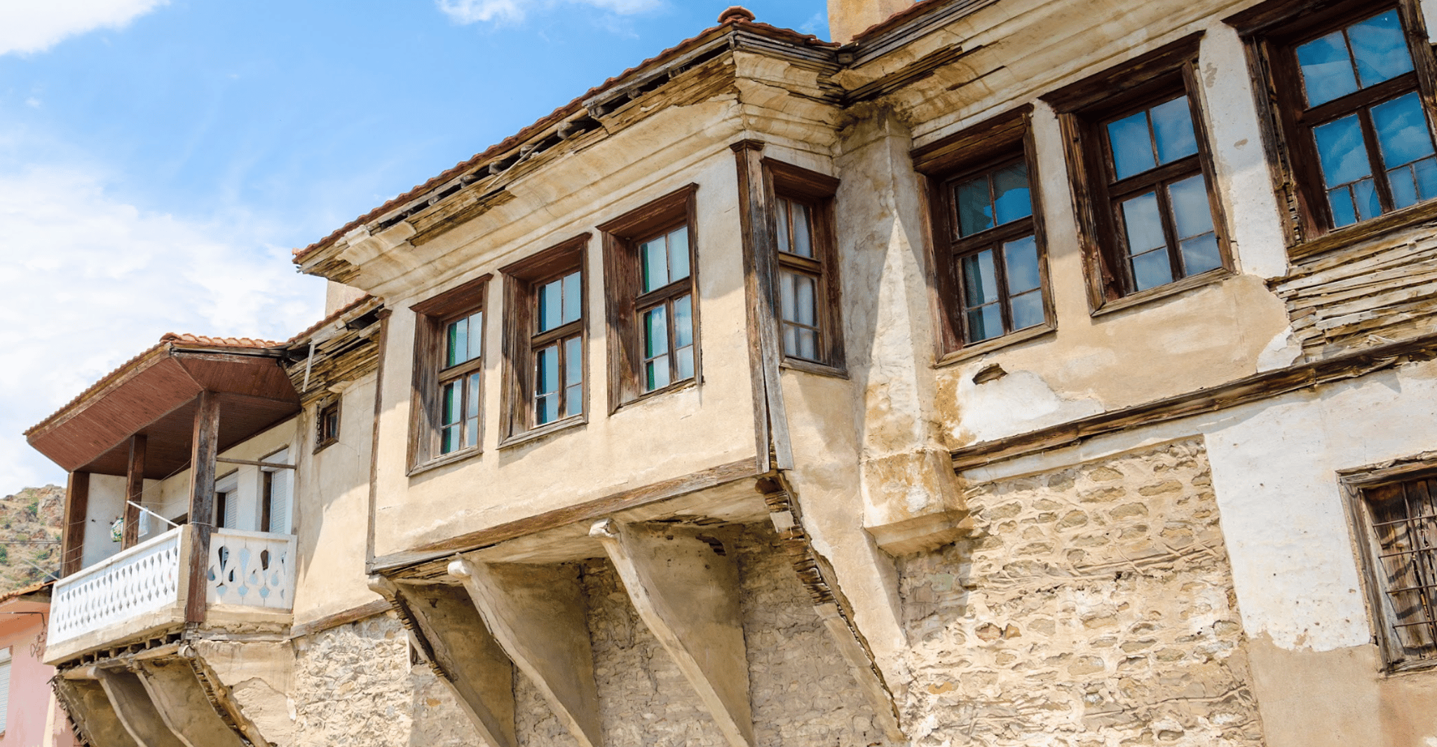 Skopje, Private City Walking Tour with Food Tasting - Hizvo