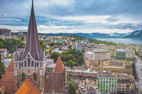 Lausanne: Smartphone Scavenger Hunt and City Tour