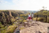 Desde Darwin, Katherine Gorge Cruise y Edith Falls Tour - Housity