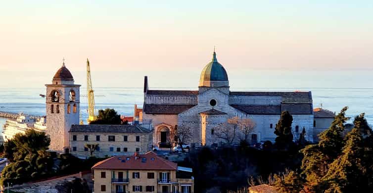 Ancona tour a piedi della città con degustazione di vino e cibo