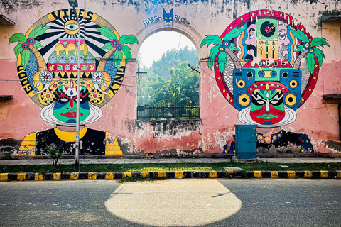 Tour dell&#039;arte di strada a Delhi: Esplora i murales e visita un pozzo a gradiniTour dell&#039;arte senza pasto seduto dell&#039;India del Sud