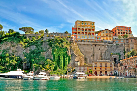 Naples: Private Transfer to/from SorrentoFrom Naples to Sorrento