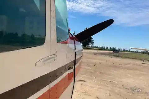 Santiago: Vuelo Privado a Viña con Almuerzo y Vino