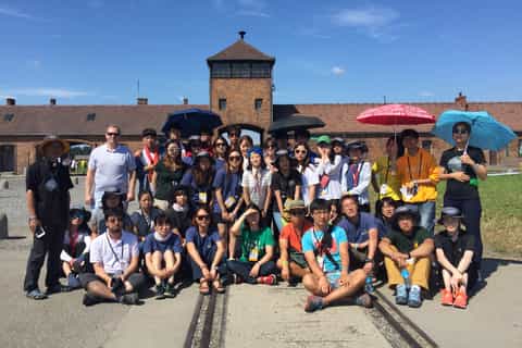 Krakow: Auschwitz-Birkenau Tour with Pickup & Lunch Option