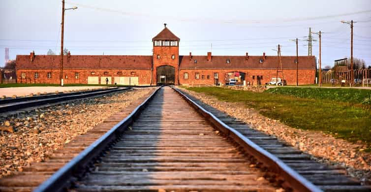 Krak W Wycieczka Z Przewodnikiem Po Auschwitz Birkenau I Film O