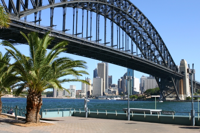 Sydney: Self-Guided Scavenger Hunt and City Walking Tour