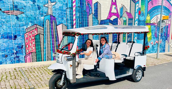 Lisbon: Private Sightseeing Tour by Tuk-Tuk