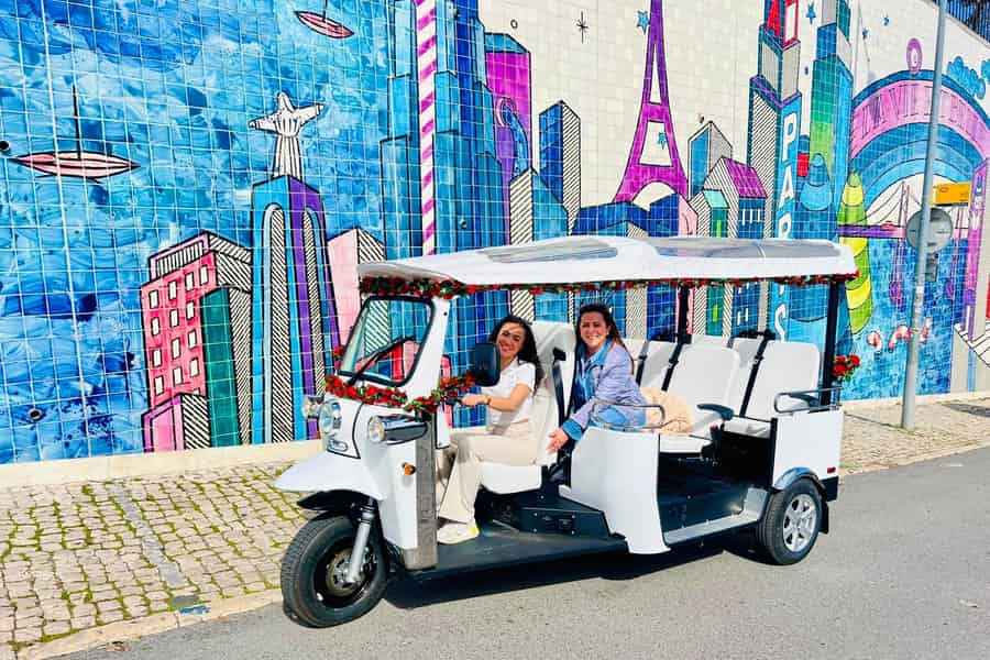 Lissabon: Private Sightseeingtour mit dem Tuk-Tuk. Foto: GetYourGuide