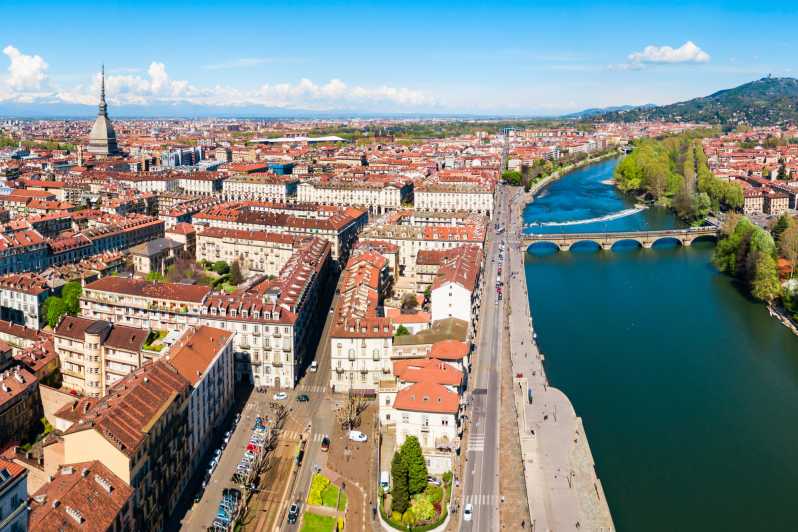 Turin: Self-Guided Highlights Scavenger Hunt & Walking Tour
